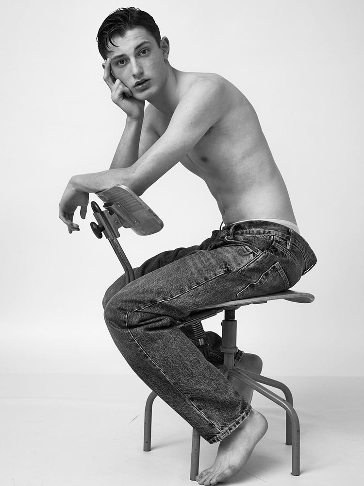 gabriel_sight_management_studo1_0003_samemodel2differentshootsmeetmr. MILLAN (Part 1) + VISUAL TALES CASTING PRO.jpg